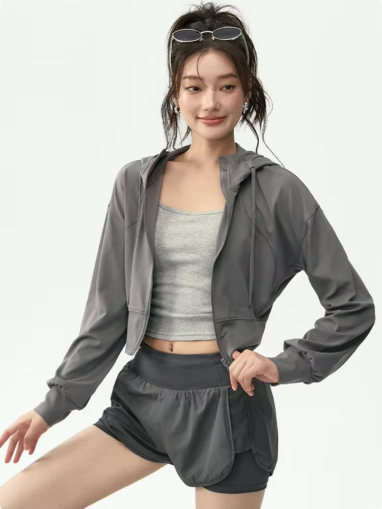 ライトアクティブパーカー