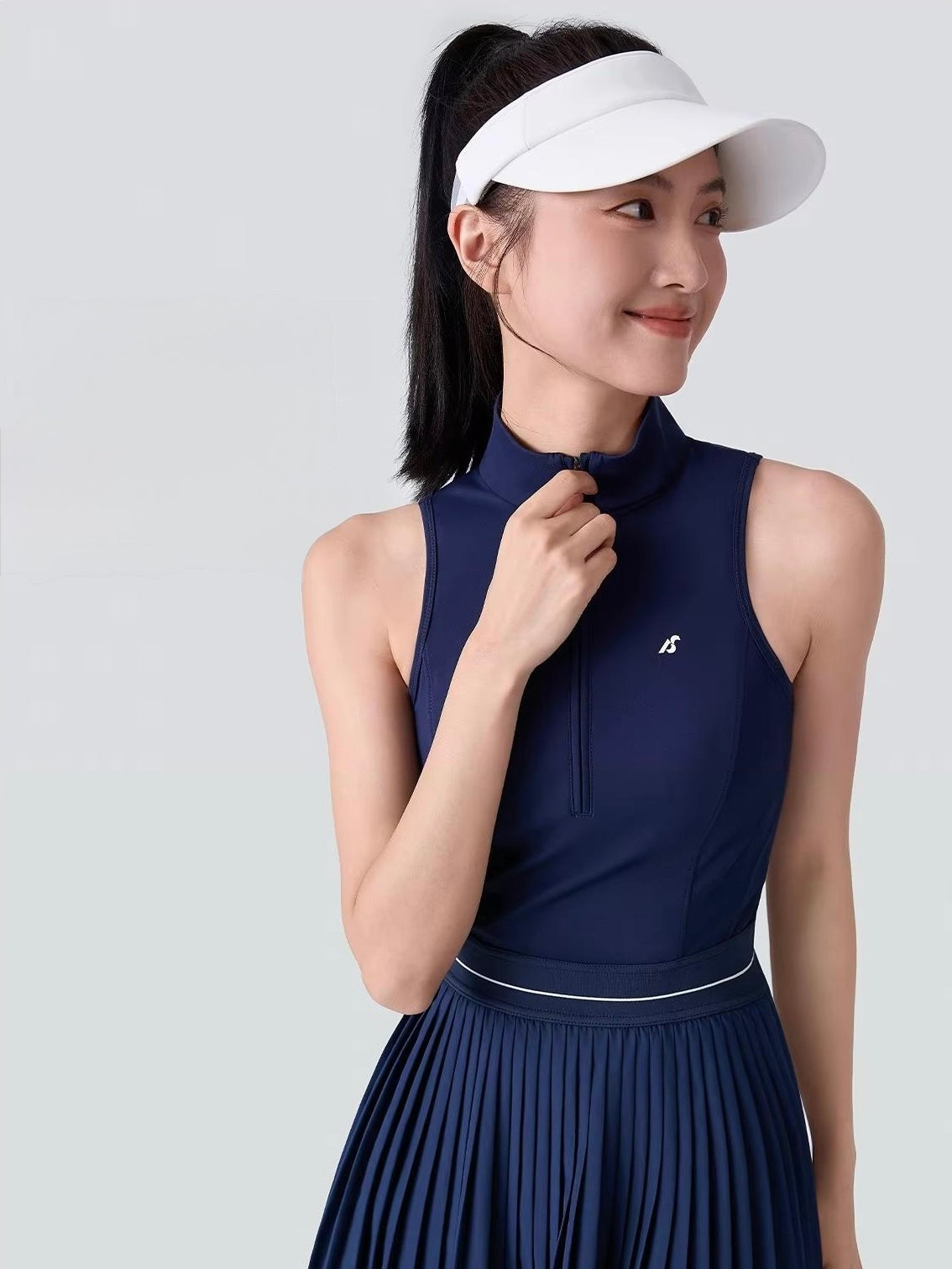 エレガントプリーツ スポーツドレス