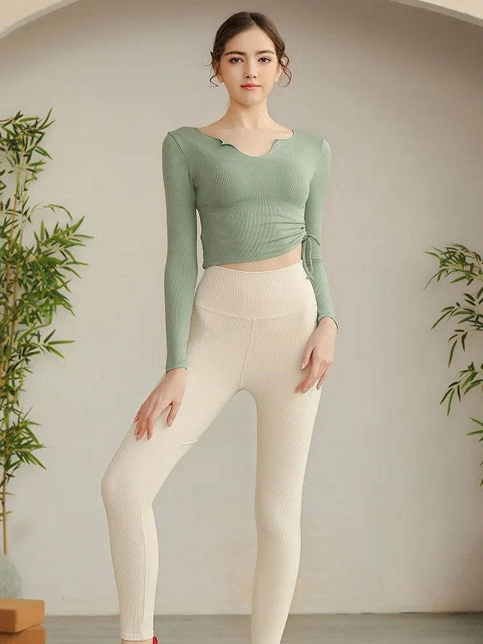 ドローストリングVネックヨガトップス