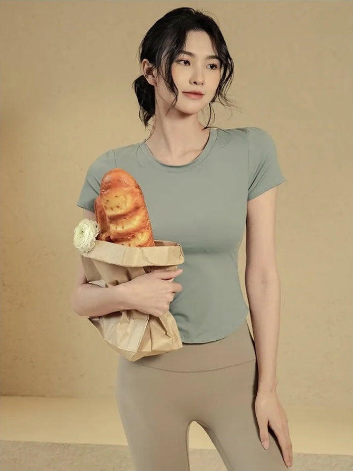 バックデザインベーシックTシャツ