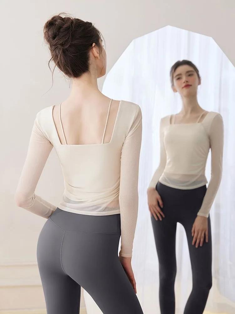 レイヤードチュールデザイントップス