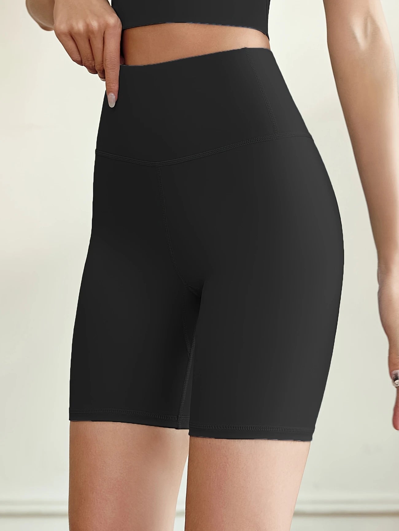 アクティブシェイプハイウエストヨガショーツ