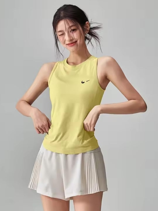 カラフルアクティブノースリーブトップス