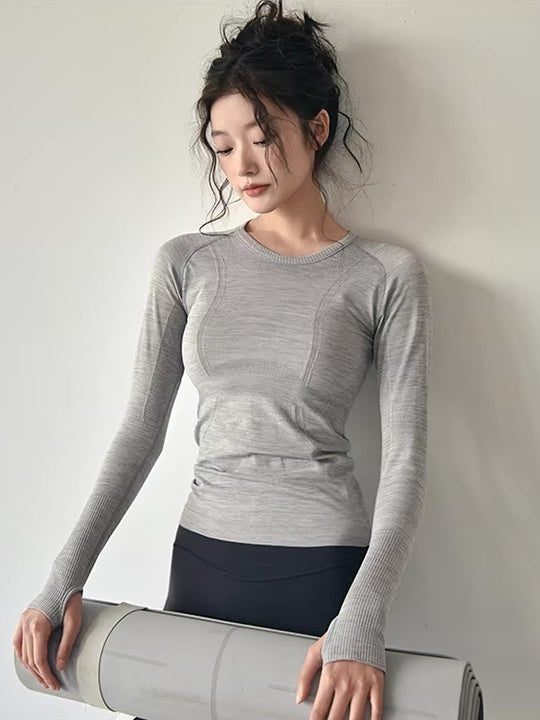 リブライン スリムフィットトップス