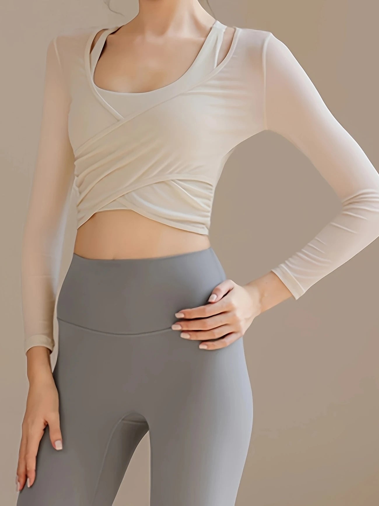 ハイサポートブラ&フロントクロストップスセット アイボリー