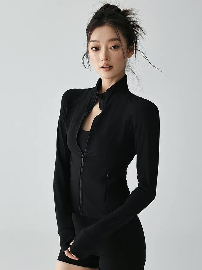 スリムフィット ハイネックジャケット