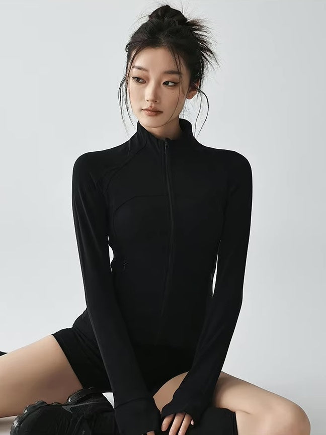 スリムフィット ハイネックジャケット