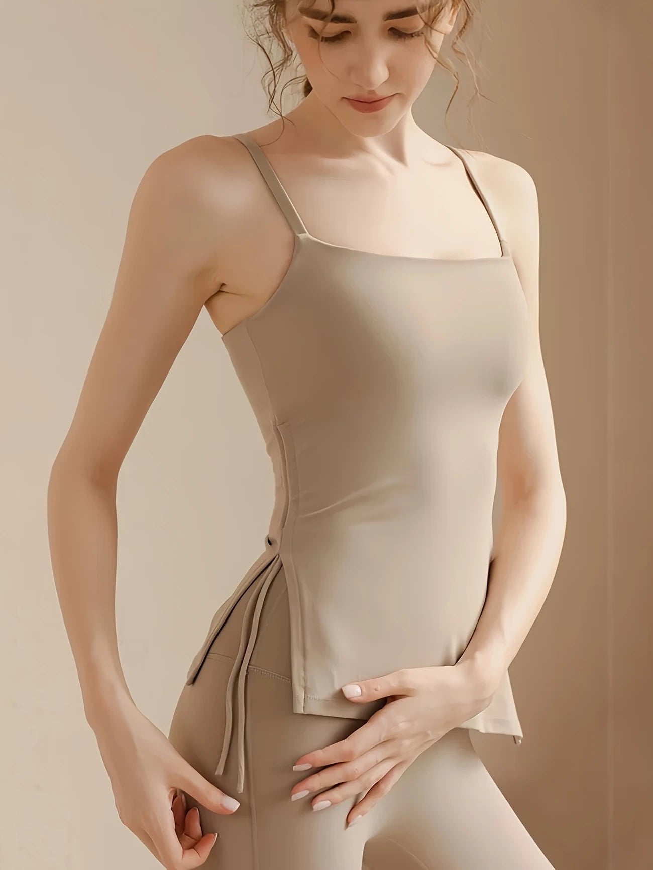 サイドギャザースキニフィットタンクトップ