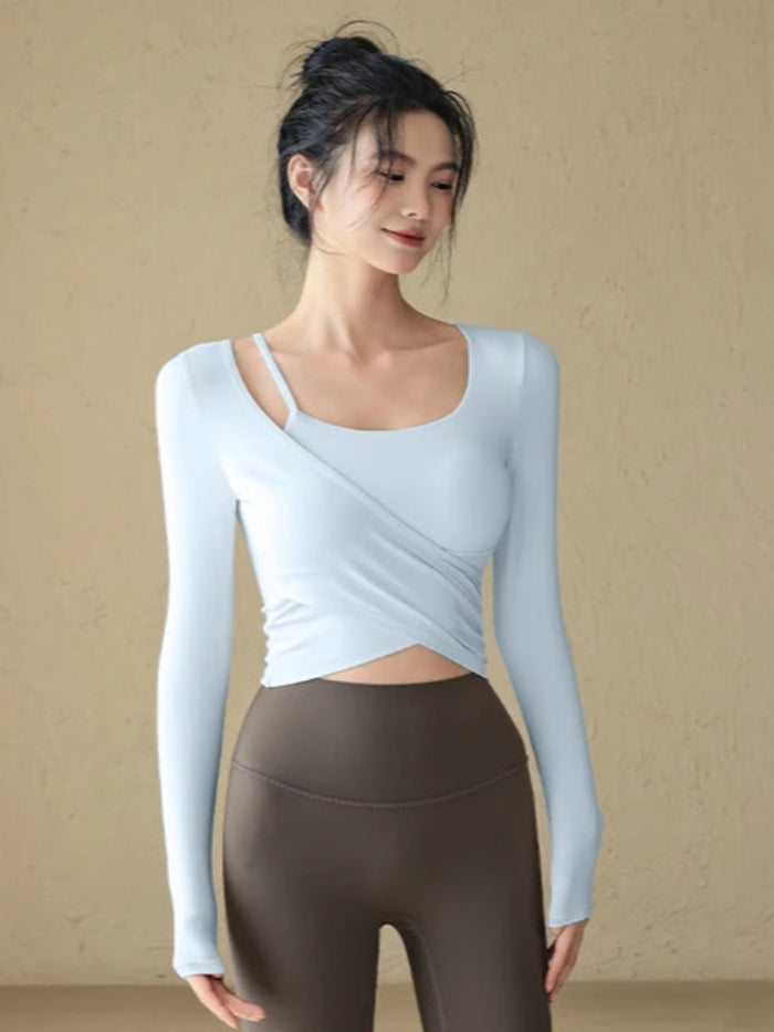 レイヤードデザイントップス