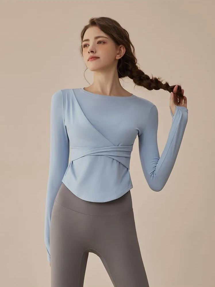 シェイプクロスヨガトップ