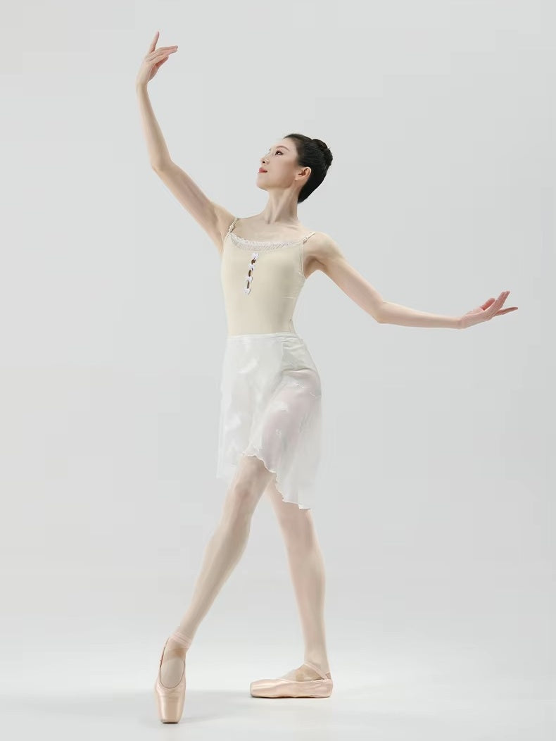 クリームリリィバレエレオタードセット
