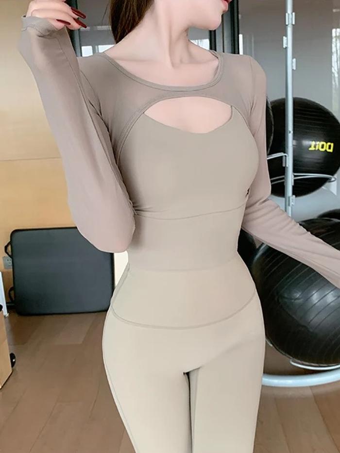 シアーバックスタイルトップス