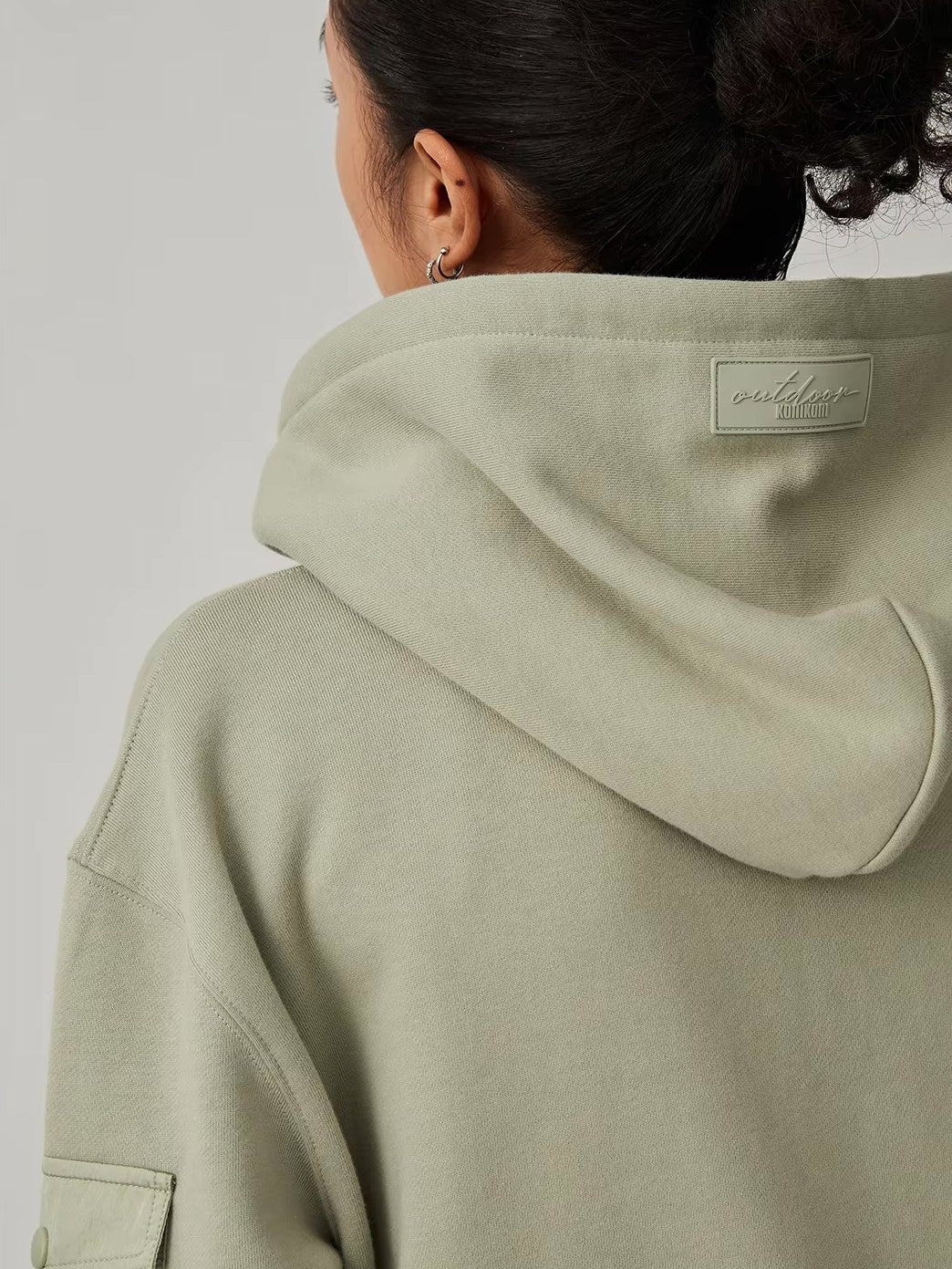 ユーティリティハーフジップフーディ