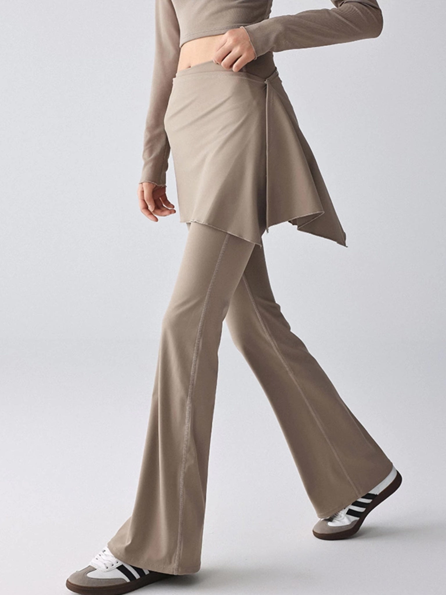 ラップスカート付きフレアレギンス