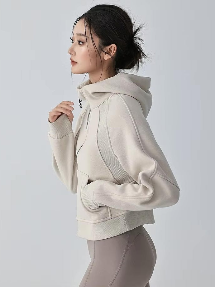 ストラクチャーライン フーディジャケット