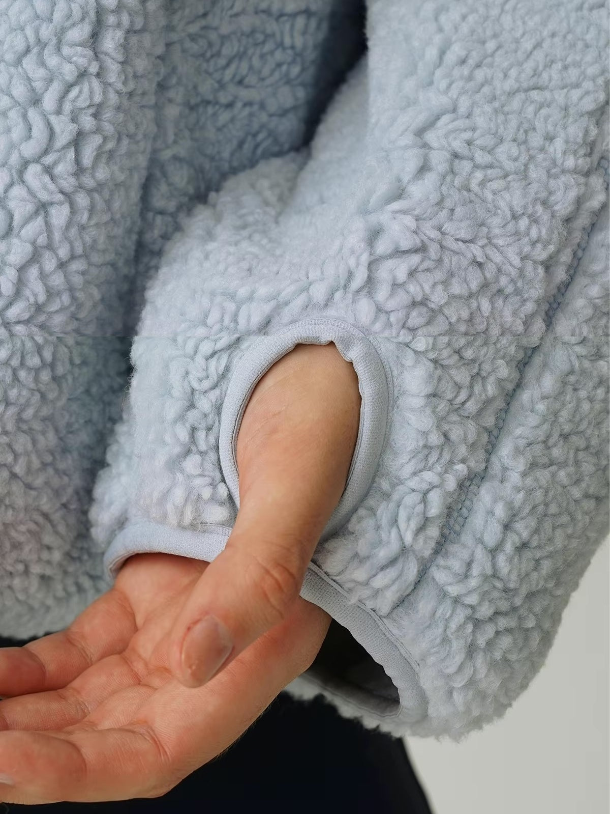 ハイネックフリースジャケット