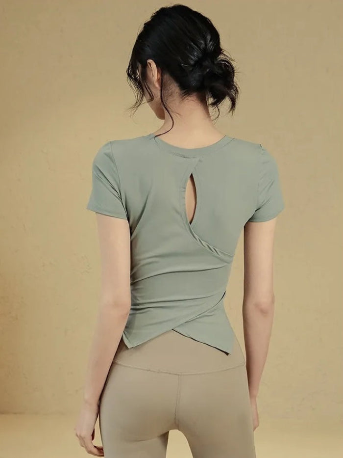 バックデザインベーシックTシャツ