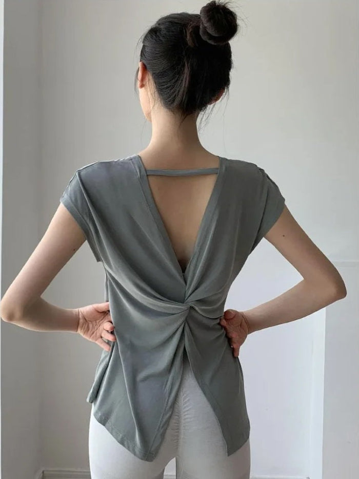 エアリーバックタイヨガトップ