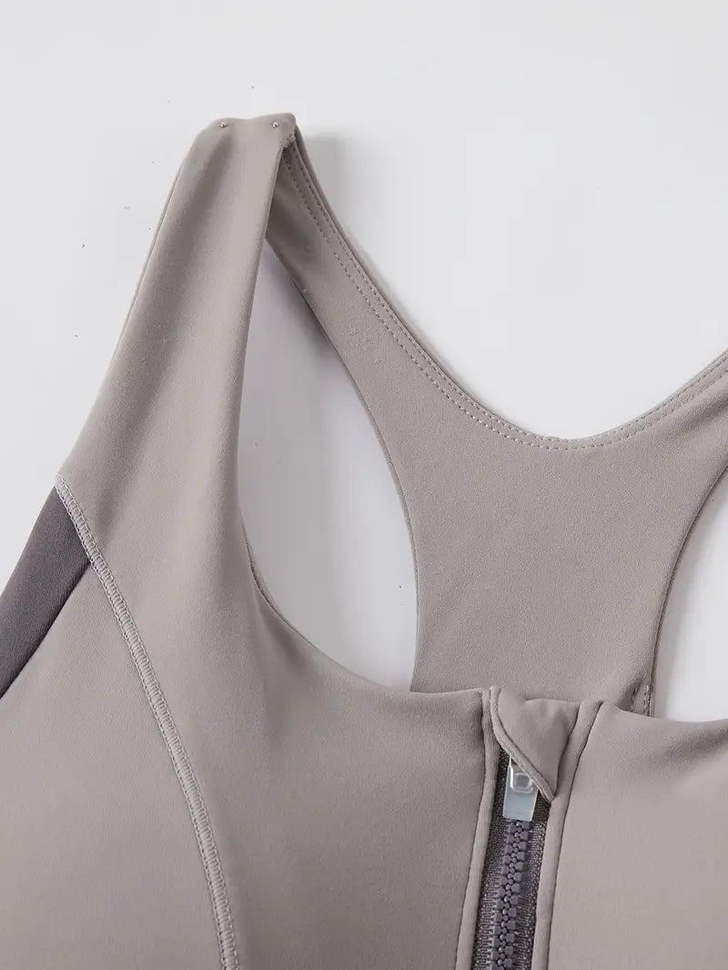 フロントジッパースポーツブラ