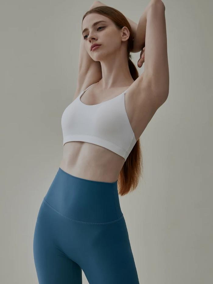 エアリーフィットスポーツブラ