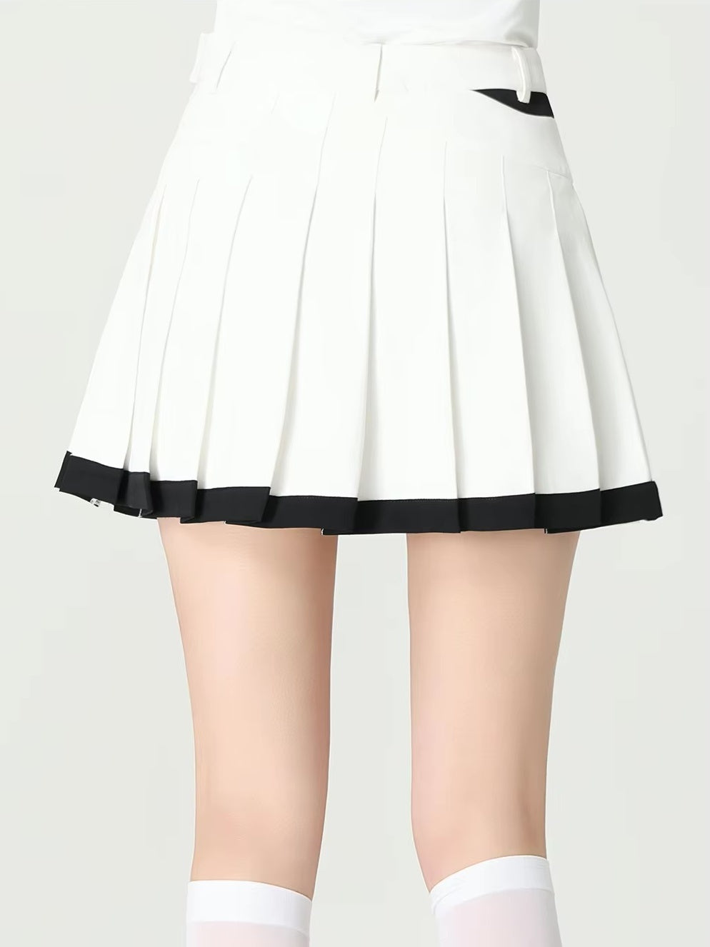 プリーツライン ホワイトゴルフスタイル